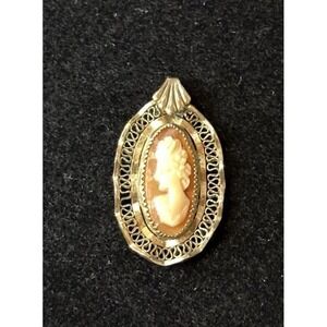 1/20th 18K GF Elegant Vintage Cameo Pendant